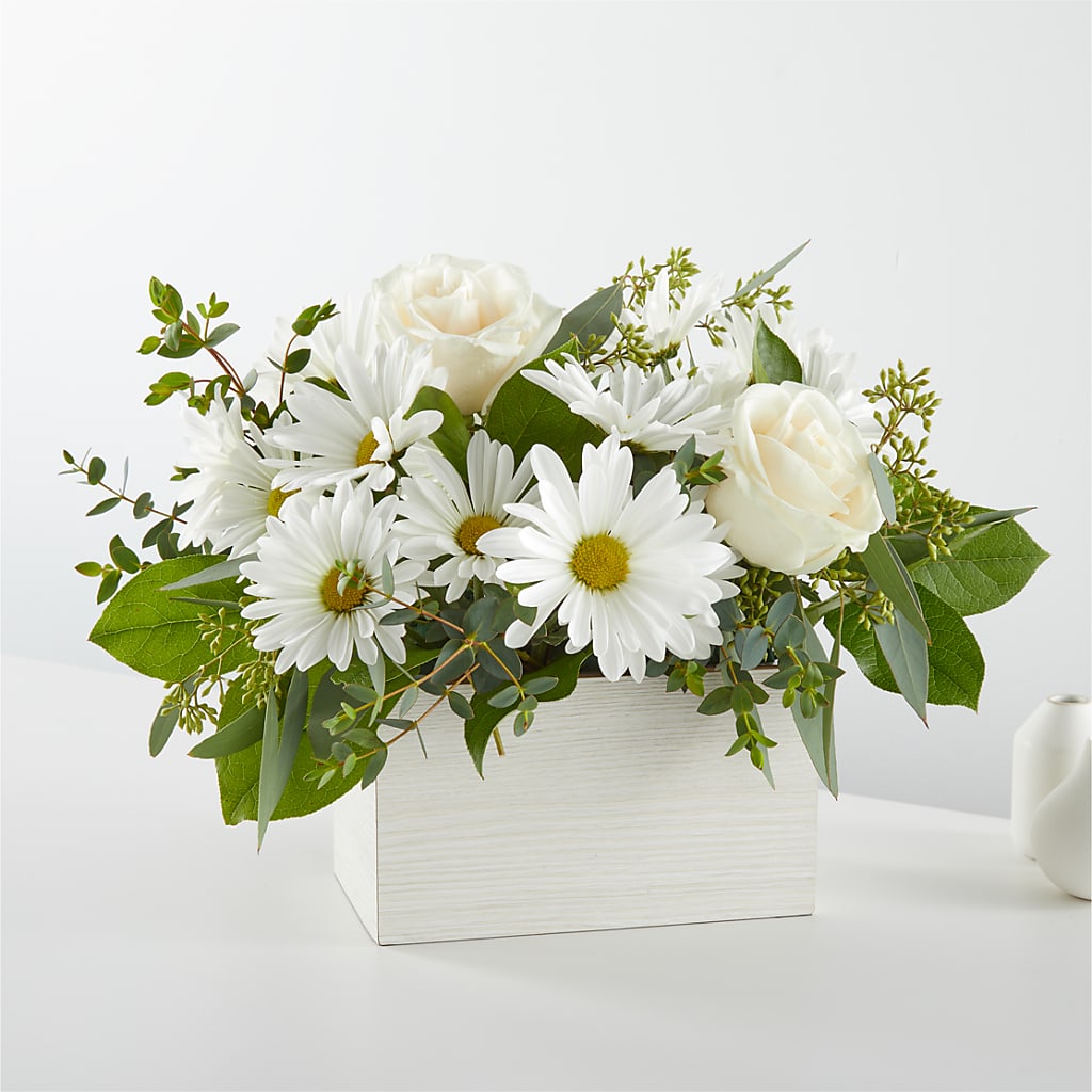 Fresh Linen Box Bouquet – MARY'S GIFT SHOP, Watsonville CA