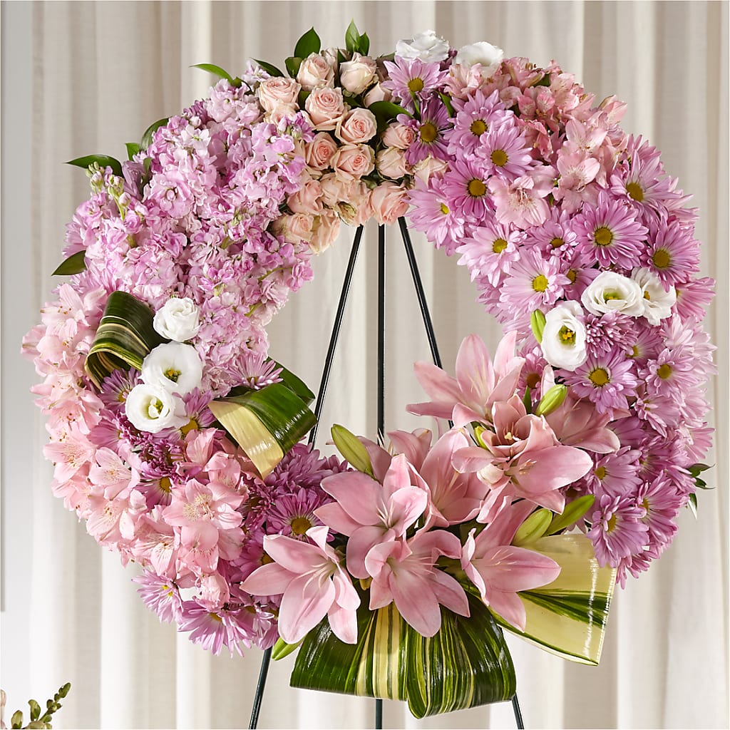 Gift of Warmth Wreath – MARY'S GIFT SHOP, Watsonville CA