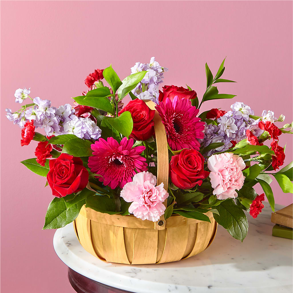 Pink Picnic Basket – MARY'S GIFT SHOP, Watsonville CA