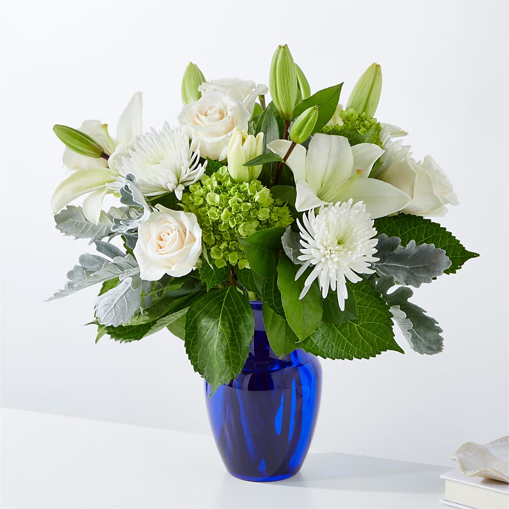 Snowy Dreams Bouquet – MARY'S GIFT SHOP, Watsonville CA