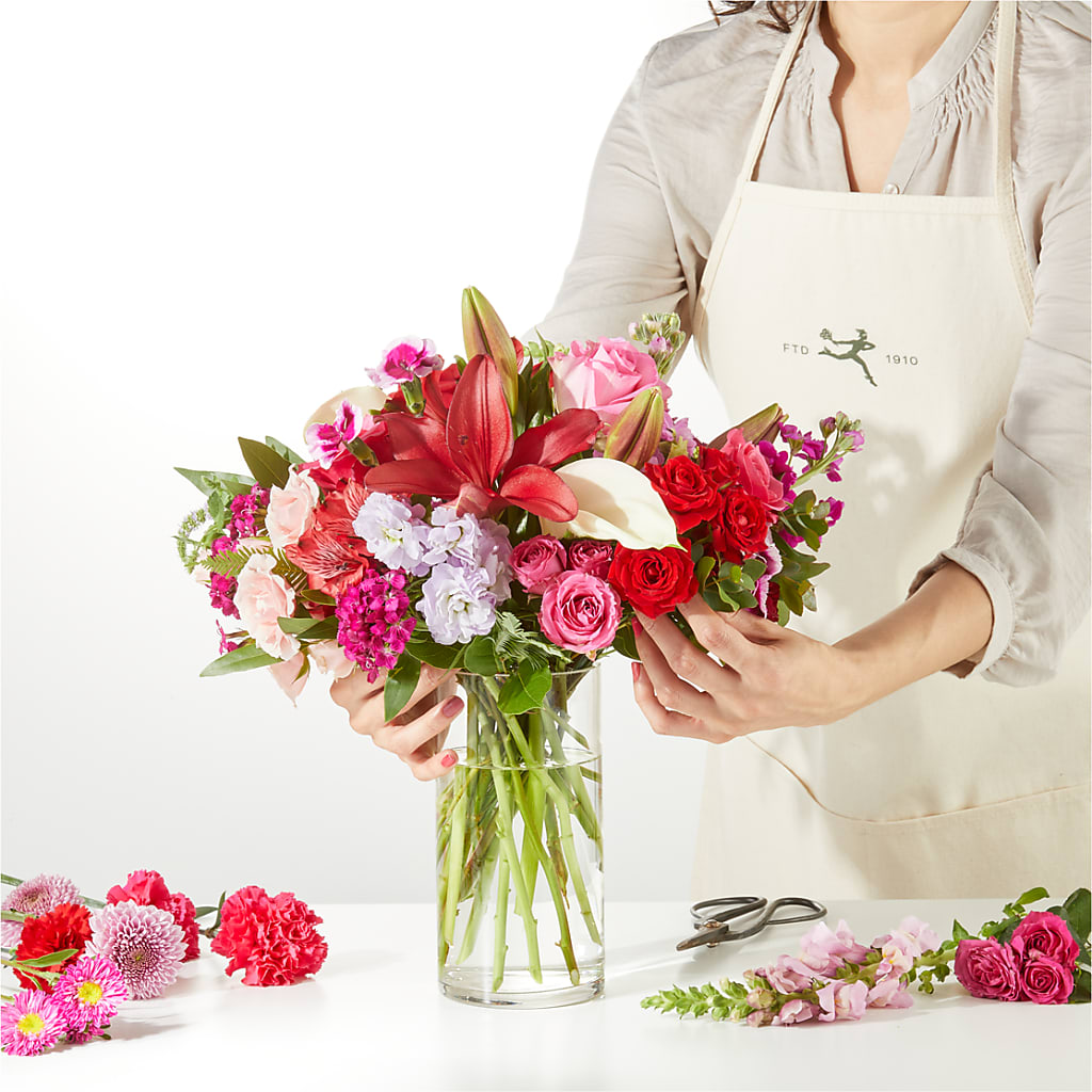 Swooning Over You - A Luxury Florist Original – MARY'S GIFT SHOP, Watsonville CA