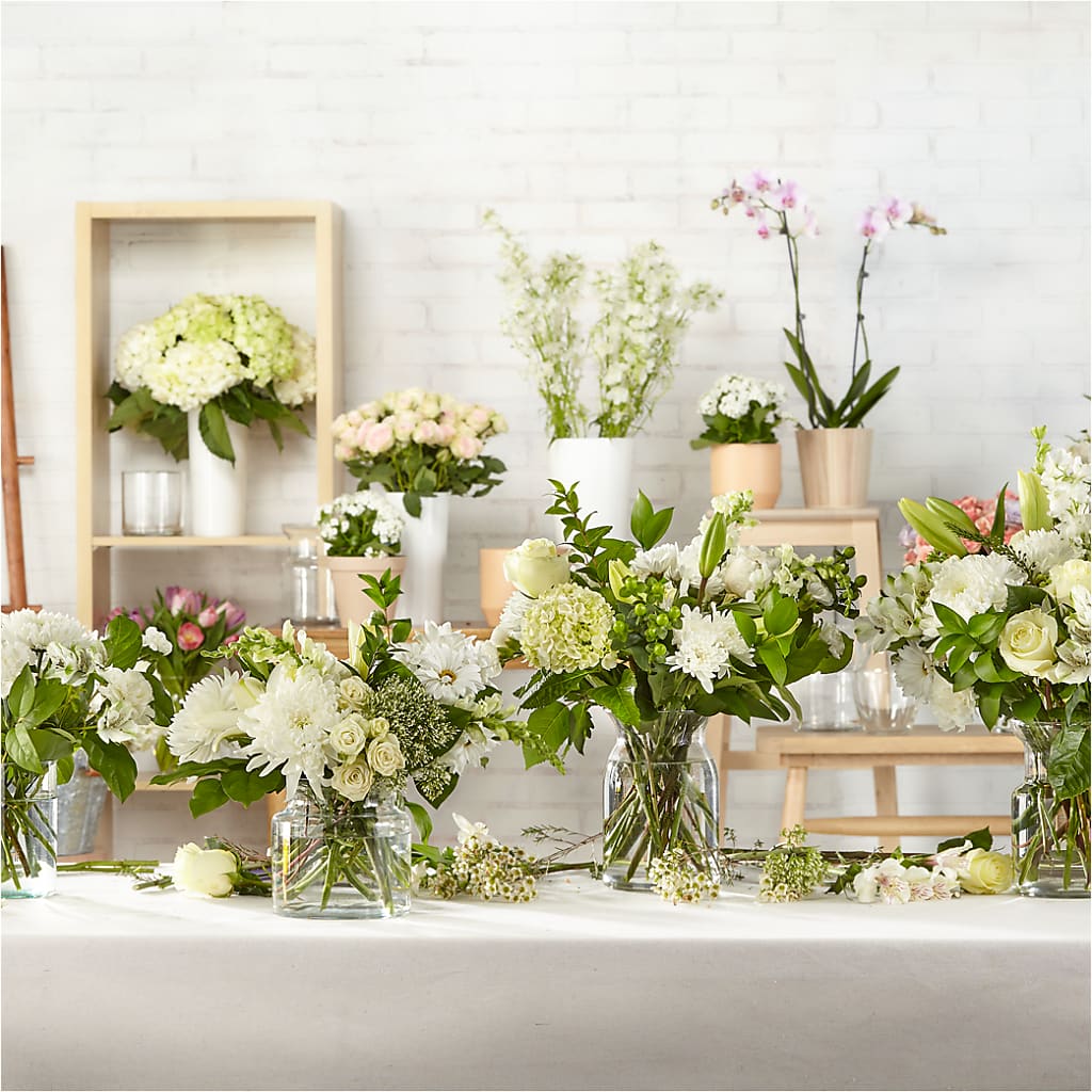 Classic Ivory – A Florist Original – MARY'S GIFT SHOP, Watsonville CA