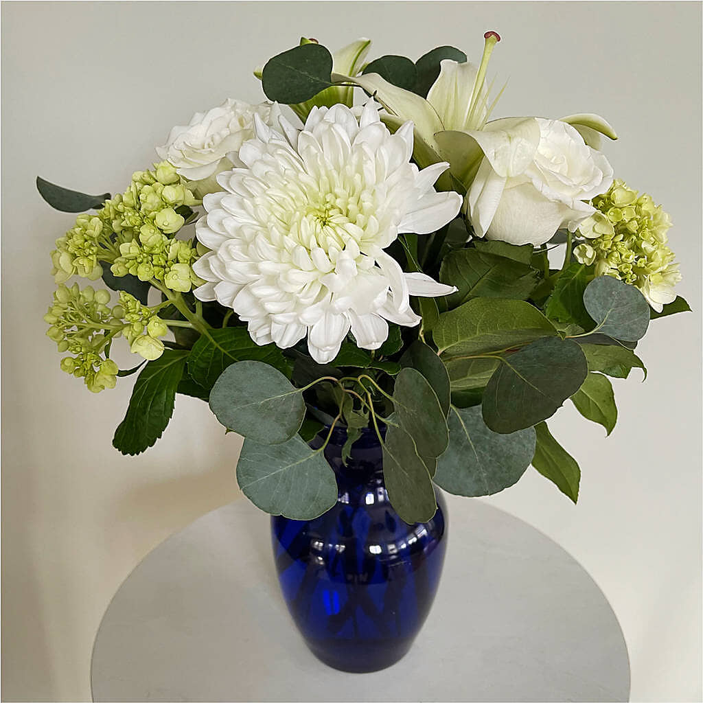 Snowy Dreams Bouquet – MARY'S GIFT SHOP, Watsonville CA