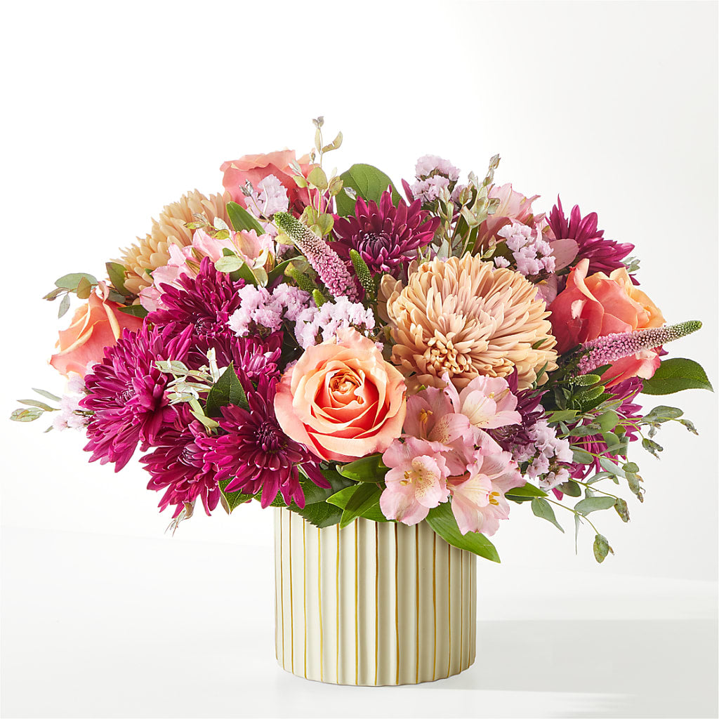 Berry Cobbler Bouquet with Ivory Vase – MARY'S GIFT SHOP, Watsonville CA